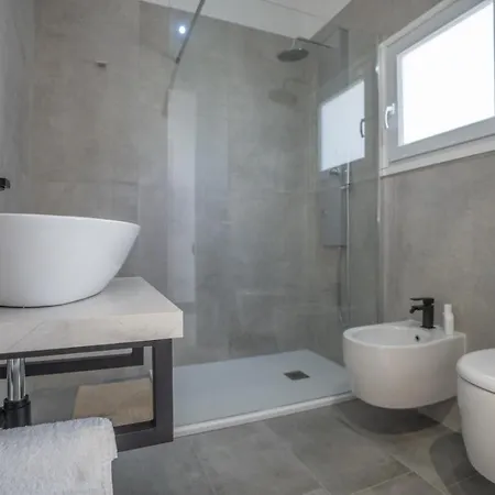 Apartament Perla Marina Torre Pali